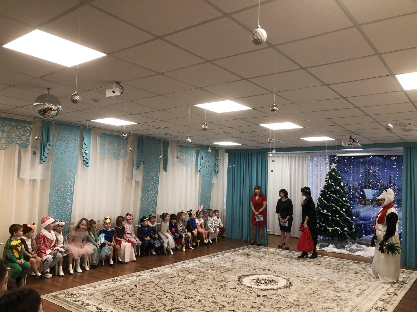 Новогодний утренник