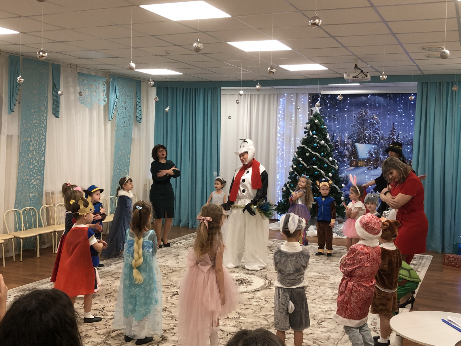Новогодний утренник