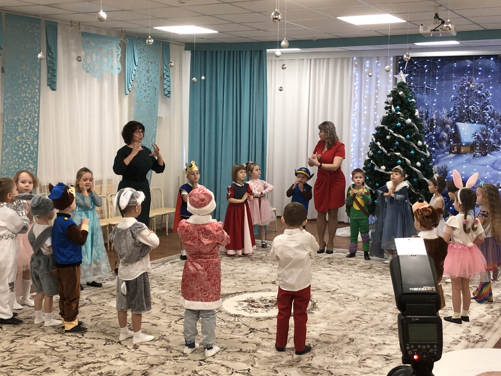 Новогодний утренник